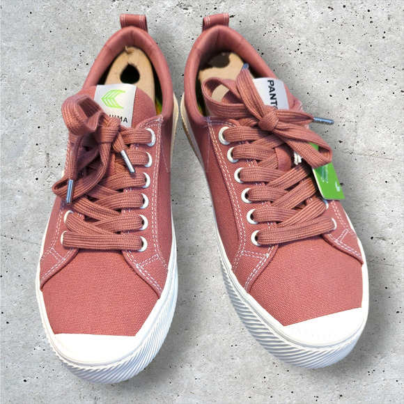 CARIUMA + Pantone Rose Low Profile Canvas Sneakers Tennis Shoes Women's 9.5 - Picture 2 of 10
